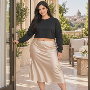 black plain full-sleeve crop top - 6 second fit video